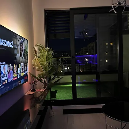 Luxury Penthouse *
